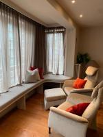 B&B Knokke-Heist - Ruim appartement vlakbij zee met parking - Bed and Breakfast Knokke-Heist