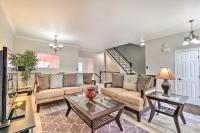 Pond-View Deck and Pool Table Woodbridge Haven! - Bed and Breakfast
