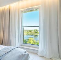 Belle View - 3pok, nawet 5 łóżek, piękny widok na rzekę, TV55" z Netflix i Max, parking, winda - B&B Iława