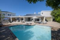 Queen Room with Pool View