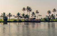 B&B Alappuzha - RAJATHEERAM BEACH HOMESTAY & BACkWATER CRUISE Alleppy - Bed and Breakfast Alappuzha