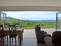 B&B Llandrindod Wells - Sweet Meadow Lodge - Bed and Breakfast Llandrindod Wells