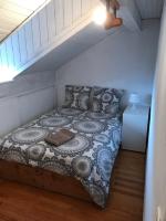 Doppel- oder Zweibettzimmer