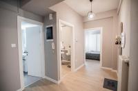 Axd DownTown Spacious Lux Apartment - Bed and Breakfast
