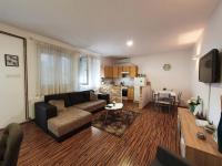 Apartment Laura & Lucija - B&B Osijek