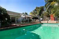 B&B Gold Coast - Hampton's House @ Southport - 3Bed Home+ Pool/BBQ - Bed and Breakfast Gold Coast