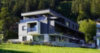 Apartment with Mountain View