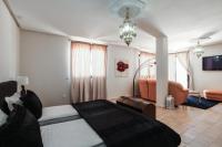 Suite with Garden View