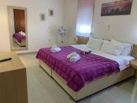 Cozy Violeta - B&B Ialysós