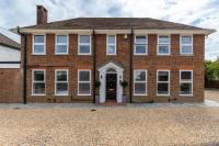 B&B Littlehampton - Modern and spacious 7 bedroom house - Bed and Breakfast Littlehampton