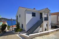 Luxury Sunrise Jacuzzi Apts, 50 m from the beach - B&B