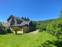 Maison lumineuse et spacieuse avec terrain - Ferienwohnung