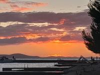 Charming holiday apartment near beach - B&B Petrcane