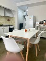 depto "A" 1 dormitorio centro - Ferienwohnung Trelew