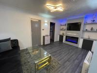 Newly refurbished modern 2 bedroom flat - Bed and Breakfast