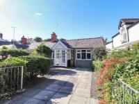 B&B Rhyl - Ty Cerrig - Bed and Breakfast Rhyl