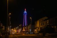 The Nest - Luxury 16 person Apt w jacuzzi & parking - B&B Blackpool
