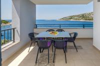 Comfort Two-Bedroom Apartment with Terrace and Sea View