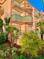 Casa Da luz 5 - sea view 2 bedrooms apt , beach & swimming-pool - B&B Senhora da Luz