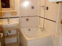 Studio fonctionnel au pied des pistes avec balcon - FR-1-557-94 - Chambres d'hôtes Les Adrets