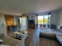 Grand appartement, 3 chambres, très bonne literie, résidence avec piscine à Pin Rolland - B&B Saint-Mandrier-sur-Mer