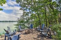 B&B Becker - Lower Unit of Cabin Shared Dock and Fire Pit! - Bed and Breakfast Becker