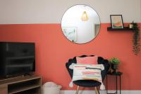 Thesiger Court Apartments - Free Private Parking - by Property Promise - Chambres d’hôtes