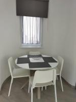 Riva's slim house 2 - B&B