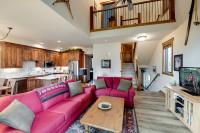 Saddlewood Snowbird Townhome: Ski-In Ski-Out, Hot Tub - Bed and Breakfast Breckenridge