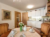 B&B Bad Gastein - Apartment Maria by Interhome - Bed and Breakfast Bad Gastein