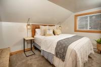 Afton Farmhouse with Mountain Views - B&B Afton