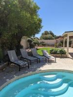 Heated Pool - Spacious, Cheerful Home 5br/3bath - B&B Chandler