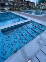 Stylish 1 bedroom condo with pool view and Fast WIFI - B&B Manila
