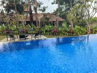 Cottonwood Exclusive Villa @Lembang Asri - Jacuzzi Playground Netflix Billyard - Chambres d'hôtes Lembang