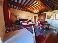 Junior Suite Triple PMR Résidentielle avec cuisine au Manoir de Mathan à Crépon 5mn d'Arromanches et 10 mn de Bayeux - Chambres d’hôtes