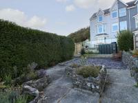 B&B Carmarthen - Balmoral - Bed and Breakfast Carmarthen