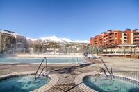 Perfectly Placed 2 Bedroom Vacation Rental In Historic Downtown Breckenridge With Access To Hot Tub And Pool - B&B