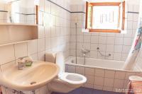 Two-Bedroom Apartment (6 Adults)