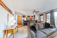 Perfectly Placed 2 Bedroom Vacation Rental In Historic Downtown Breckenridge With Access To Hot Tub And Pool - Chambres d'hôtes Breckenridge