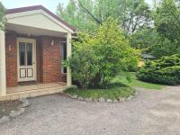 REDGUM RETREAT BRIGHT - Luxury Spa Villa - B&B Bright