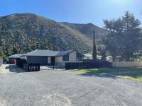 Kurow House on Bledisloe - A2O Cycle Trail Oasis. - B&B