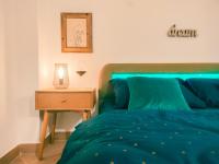 Green ART Studio - Bed and Breakfast Boekarest