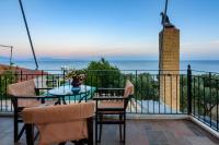 Eros Pittoresque Retreats - Perfect location, Panoramic Seaview - B&B Koroni