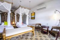 Twin Room with Pool View