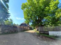koča na pikovem - B&B