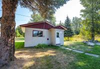 Downie Cottage by Revelstoke Vacations - Bed and Breakfast