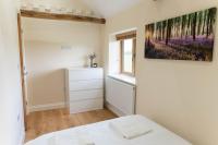 Beautiful barn conversion surrounded by woodland near Newark Show-ground - B&B Stapleford