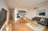 B&B Melbourne - Beautiful 2 bedroom apartment with private rooftop - Bed and Breakfast Melbourne