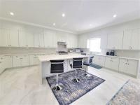 Huge Family Home Near Disneyland & SoCal Beaches - B&B Midway City