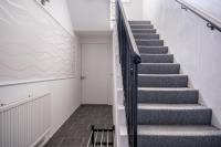 The Douglas - Spacious 2 bed apartment in Uddingston - B&B